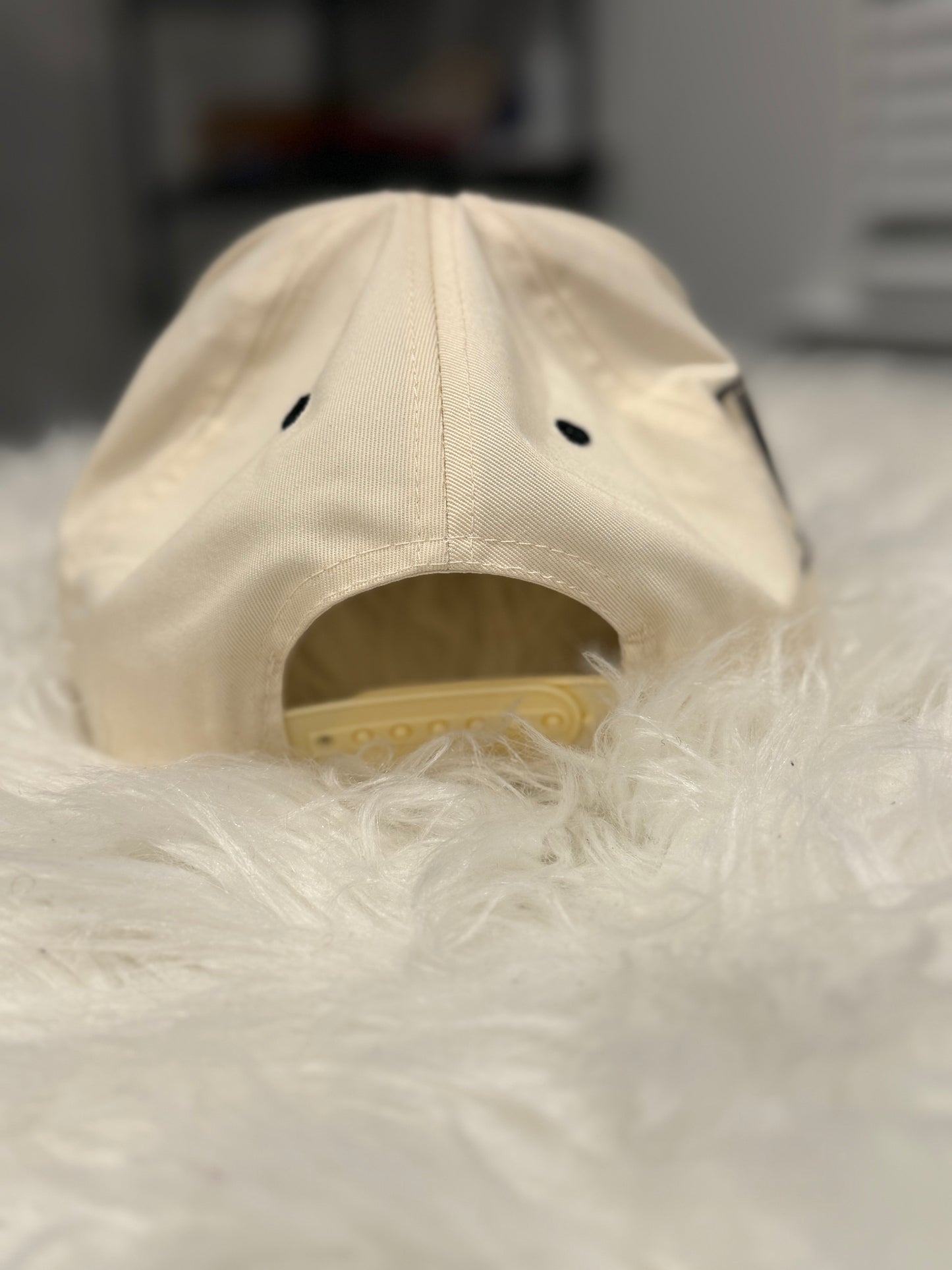 No IDOLS SNAPBACK HAT